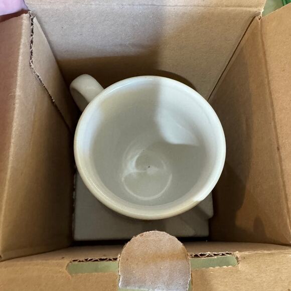 Oprah Winfrey Show Chicago Footed Ceramic Coffee Mug Cup NIB NEW Favorite Things - Picture 5 of 5